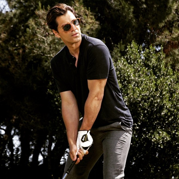 Σάκη, δεν διάβασες καλά τον Ελύτη!!!