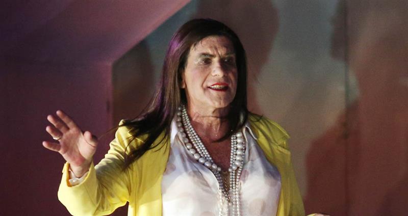 Γιάννης Μπέζος: Αποθεώθηκε ως 