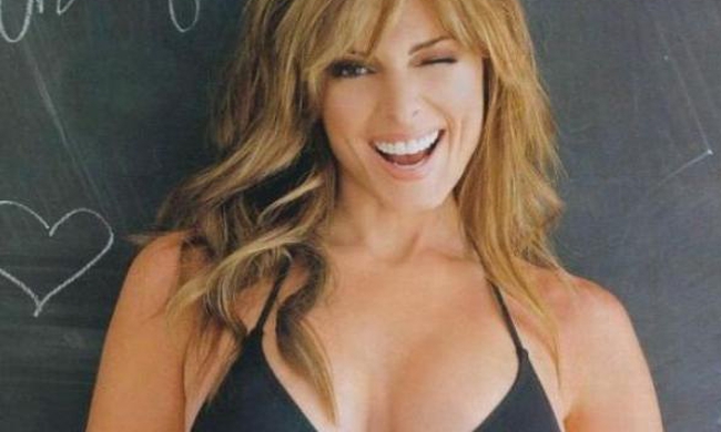 Κατερίνα Λάσπα: Η σέξι πόζα στην πισίνα ράγισε καρδιές!!! (foto)