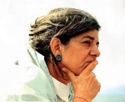 Η Κατίνα Βλάχου απαντά, στο «κουτσομπολιό»… της αυλής!!! 