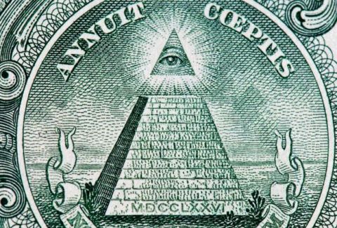 Τι θα συμβεί εάν γράψετε τη λέξη ILLUMINATI ανάποδα;