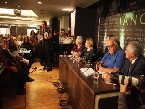 Ο Πάγκαλος, ο μ@λ@κ@ς και η πατσαβούρα!!! (video)