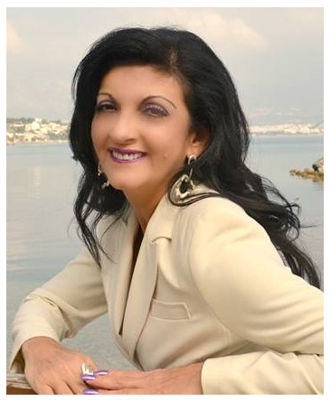 Η Μίκα Μαυρογιάννη απαντά, στο «κουτσομπολιό»… της αυλής!!!