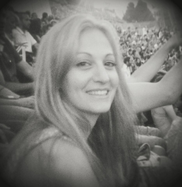 Η Μαρία Ρουσάκη, απαντά στο «κουτσομπολιό»… της αυλής!!!