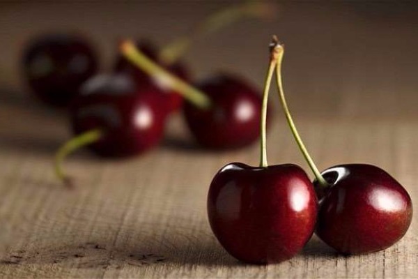 Δεν θα πιστεύεις πού χρησιμεύουν τα κοτσάνια από τα κεράσια…