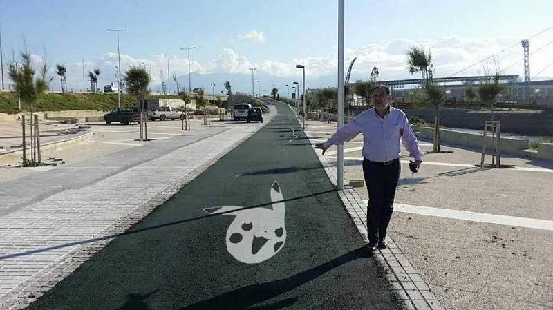 Ειδικούς διαδρόμους για τους χρήστες του Pokemon Go φτιάχνουν δήμοι της Αττικής!!!