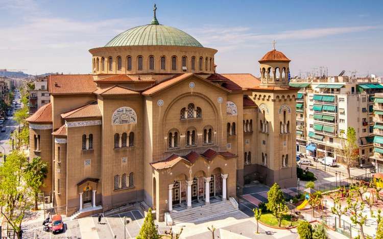 Θαύματα στον Άγιο Παντελεήμονα… περπάτησαν κουτσοί & είδαν τυφλοί!!!