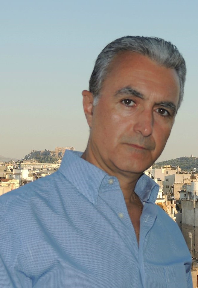 O Χρήστος Παπουτσής απαντά, στο «κουτσομπολιό»… της αυλής!!! 