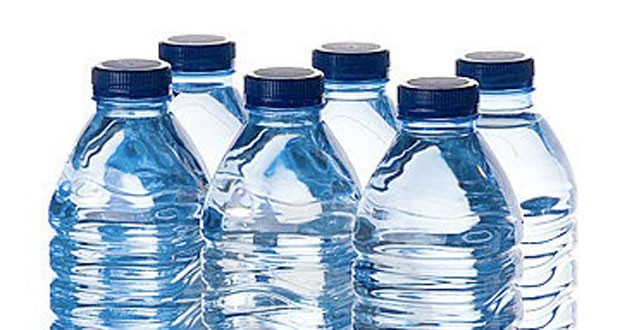 Γιατί δεν πρέπει να χρησιμοποιούμε διαρκώς το ίδιο πλαστικό μπουκάλι νερό…