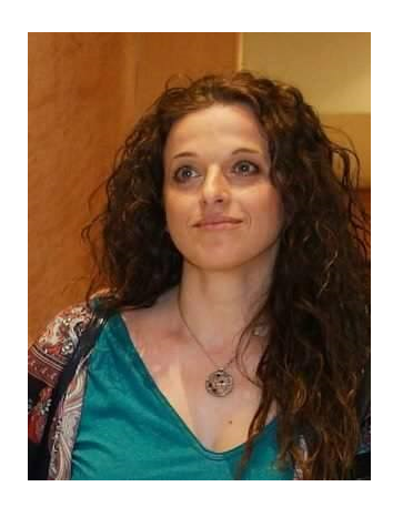 Η Τζένη Κουτσοδημητροπούλου απαντά, στο «κουτσομπολιό»… της αυλής!!! 