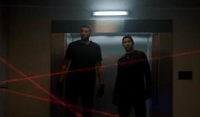 Σπανούλης και Μπουρούσης λήστεψαν καζίνο... χορεύοντας ζεϊμπέκικο!!! (VIDEO)