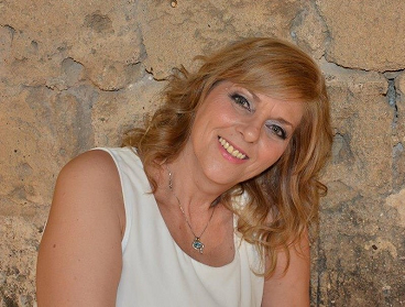 Η Χρύσα Ζανεσή-Αλεξάκη απαντά, στο «κουτσομπολιό»… της αυλής!!! 