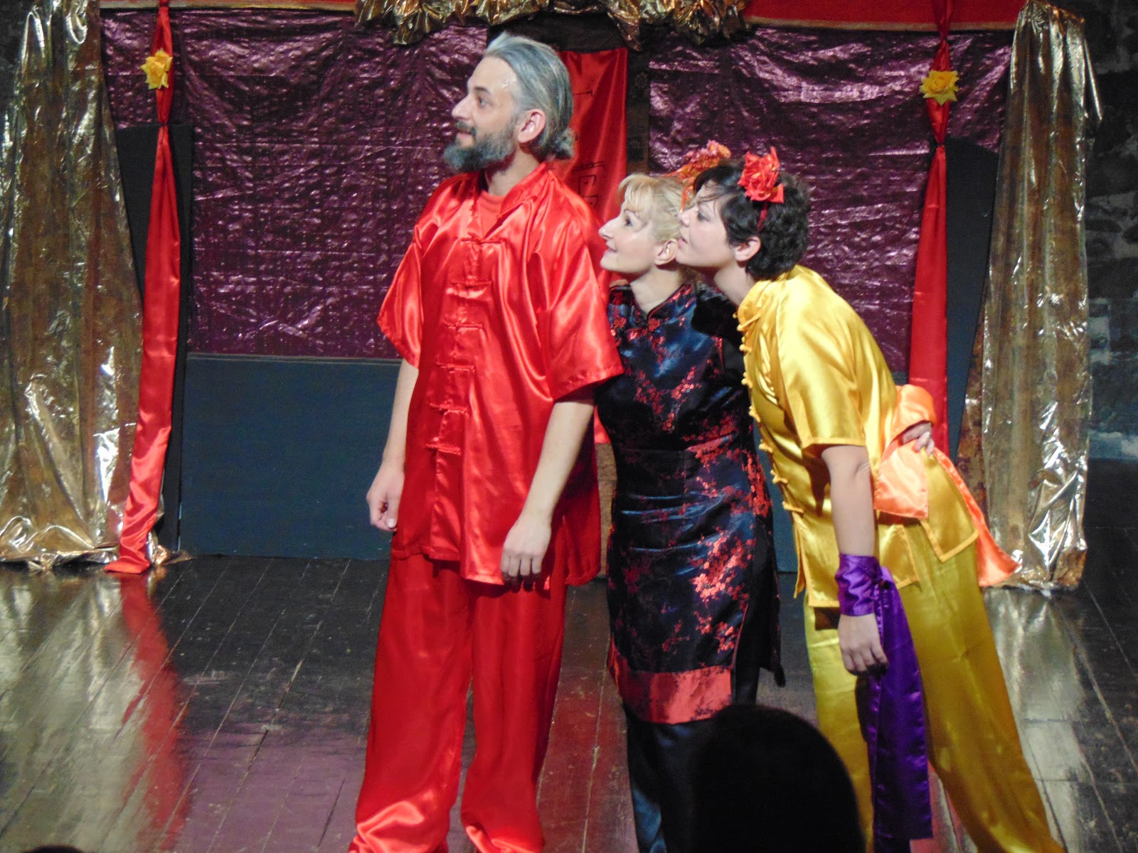 «Το αηδόνι του Αυτοκράτορα»… επάνω στη σκηνή (foto & video)