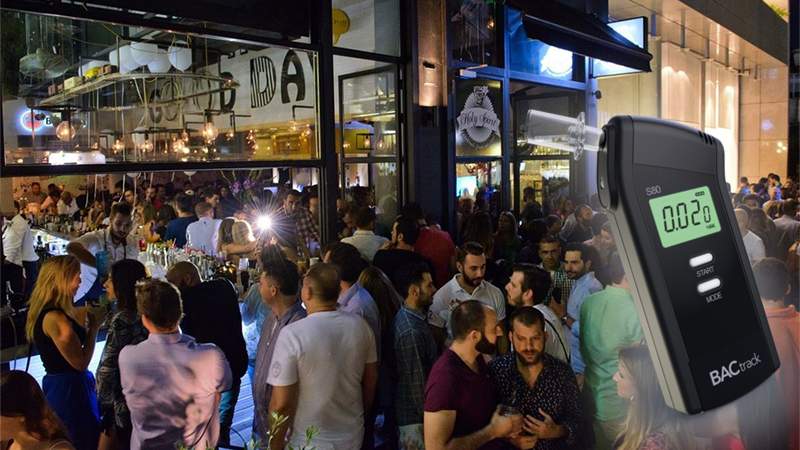 Ξεκινάνε τα αλκοτέστ σε πεζούς ενόψει των Χριστουγέννων…