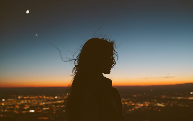 Ζούμε σε έναν κόσμο που ξέρει μονάχα να κρίνει…