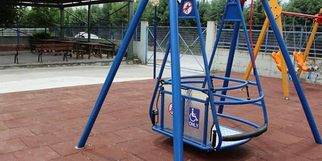 Η πρώτη παιδική χαρά για ΑΜΕΑ στη Λάρισα...