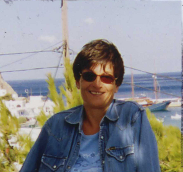 Η Πόλυ Μοσχοπούλου απαντά, στο «κουτσομπολιό»… της αυλής!!!