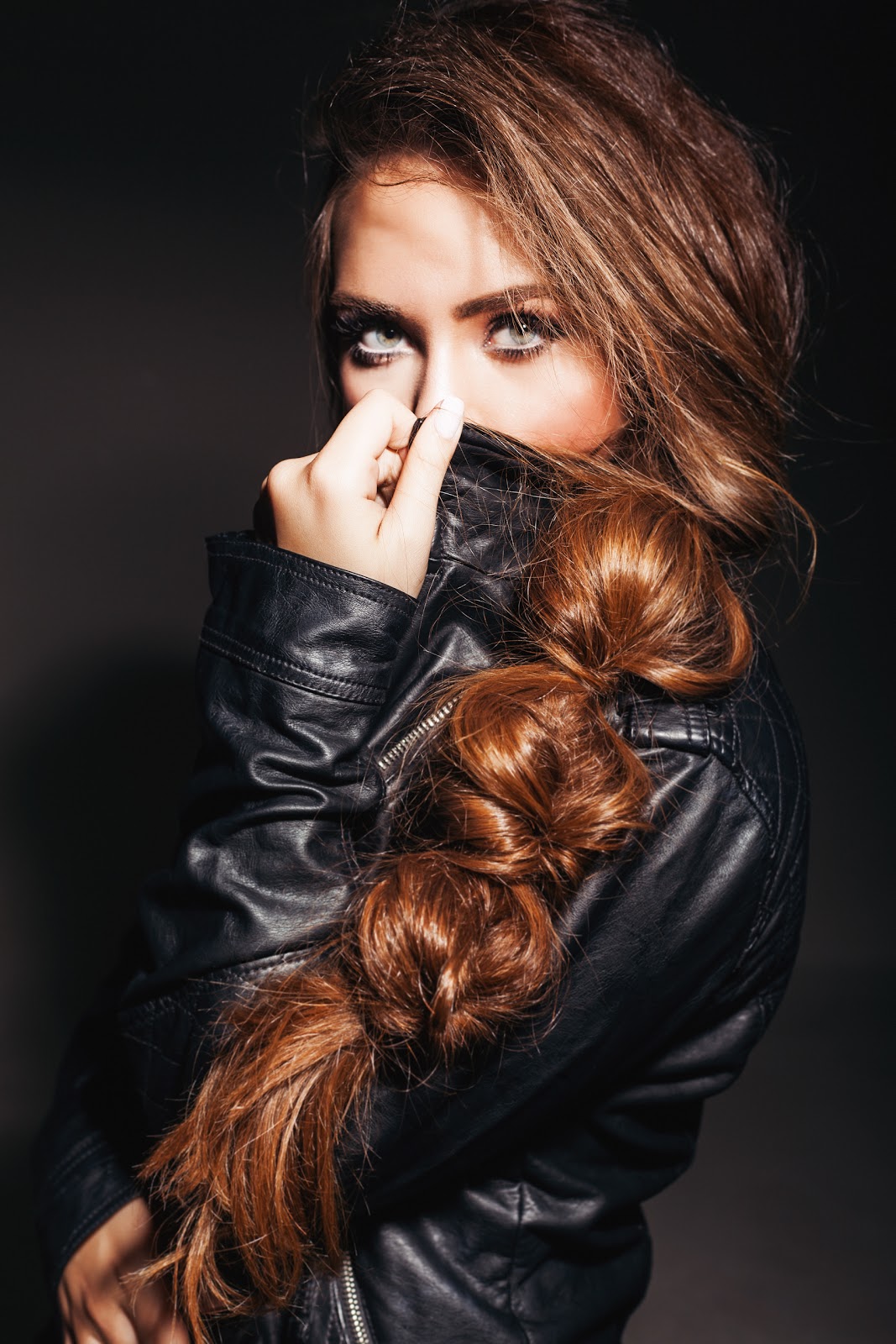 Η κόρη του Δημήτρη Σαραβάκου, Νικόλ, στη σκηνή του «Σταυρού του Νότου»…