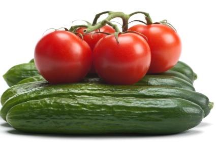 Απίστευτη προειδοποίηση από ειδικούς: Ποτέ ξανά μαζί αγγούρι και ντομάτα στη σαλάτα…