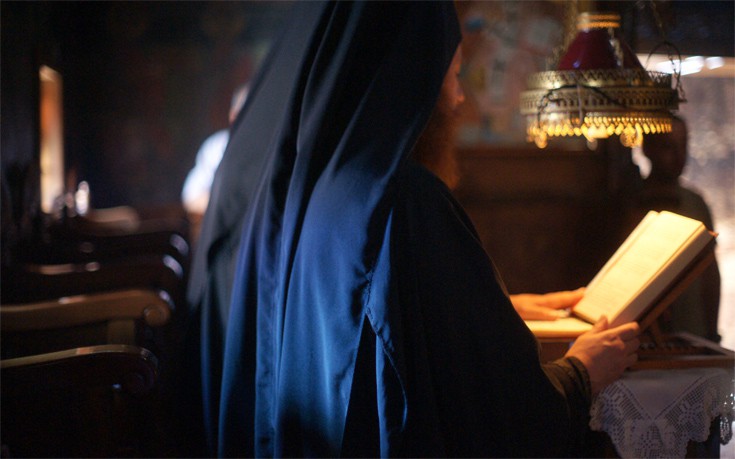 Ο Παπάς της ενορίας, εξομολογεί έναν σεξομανή… (ανέκδοτο)