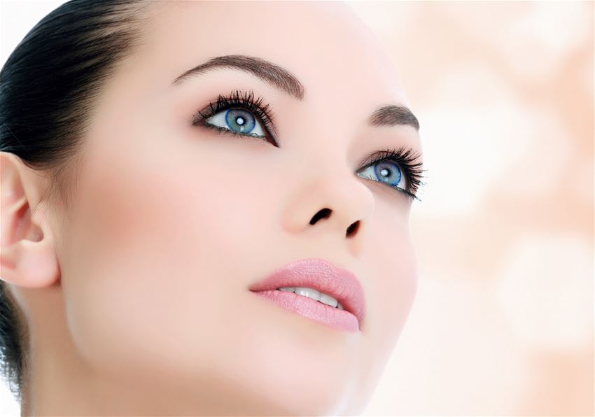 Πρόσωπο, χείλη, σώμα και μαλλί... γεμάτο λάμψη και ζωή!