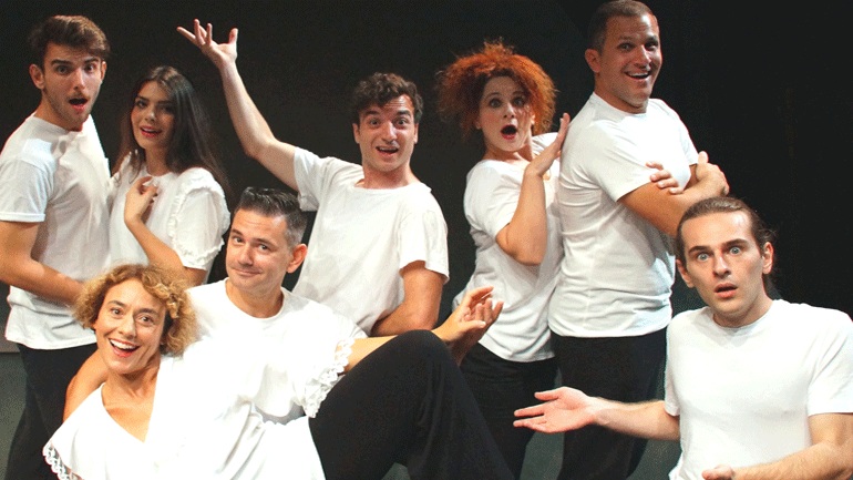 «Όνειρο Καλοκαιρινής Νύχτας» με τις  μαγικές σβούρες  στο θέατρο Ιλίσια 