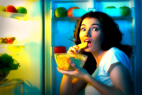 Πως εξηγούνται οι «νυχτερινές επιδρομές» στο ψυγείο σας;