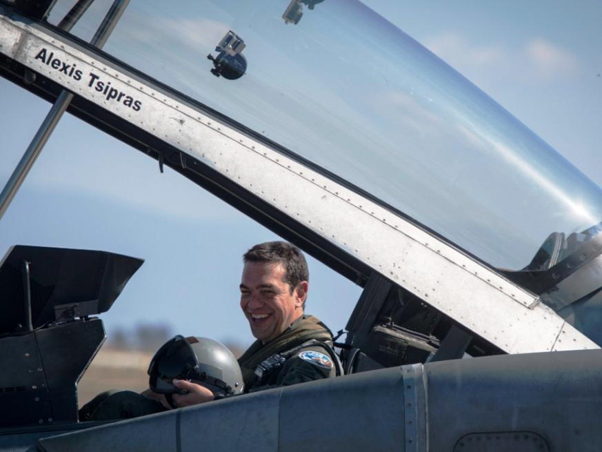 ΔΕΣΜΕΥΣΗ: Με f-16… θα κυκλοφορούν όλοι οι Έλληνες!!!