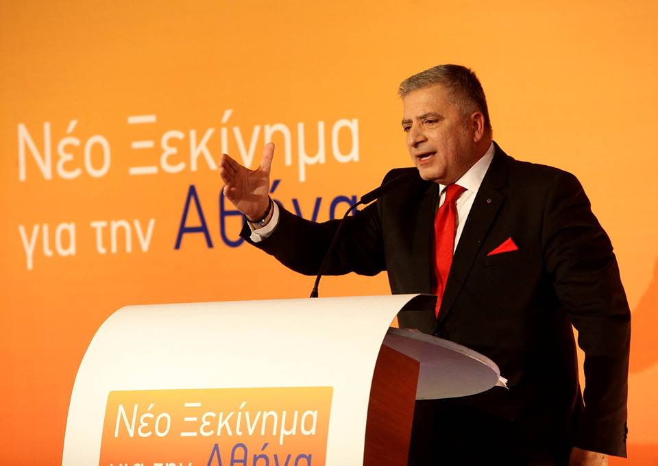 Αυτός δεν έκοψε πίτα, τους έκοψε τα αίματα!!!