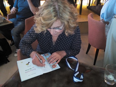 Με «Το πέταγμα της μέλισσας»… στο Cafe - Πολυχώρος «Αίτιον» (φωτορεπορτάζ)