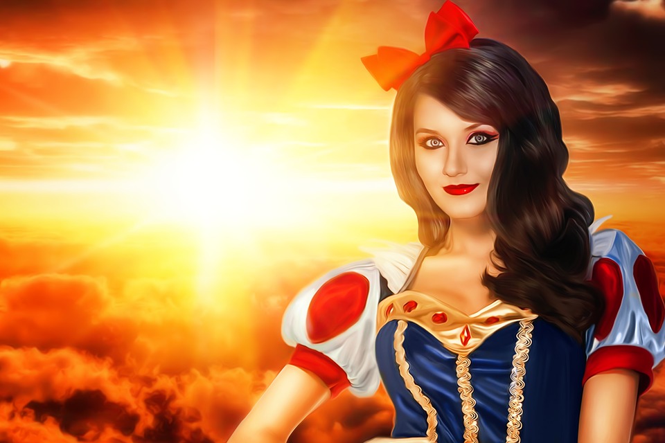 Το μήλο της Χιονάτης… δεν ήταν δηλητηριασμένο!!! (video)