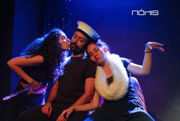 ΘΕΑΤΡΙΚΗ ΠΑΡΑΣΤΑΣΗ 