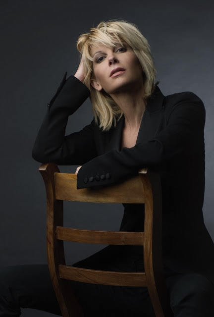 Action: Ο Θανάσης Πολυκανδριώτης για πρώτη φορά στο «Σταυρό του Νότου»… μαζί με την Κατερίνα Ντίνου