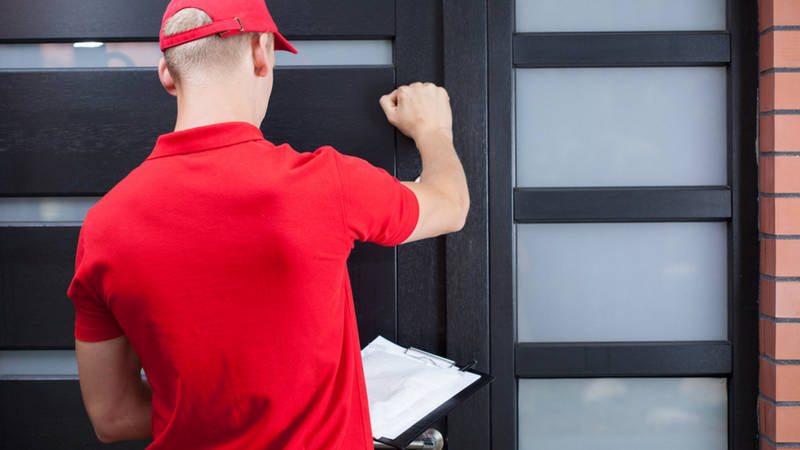 Ντελιβεράς που παρέδωσε πίτσα στο σπίτι του Αλέξη Τσίπρα κατέρρευσε μετά από 12ωρη διαπραγμάτευση!!!