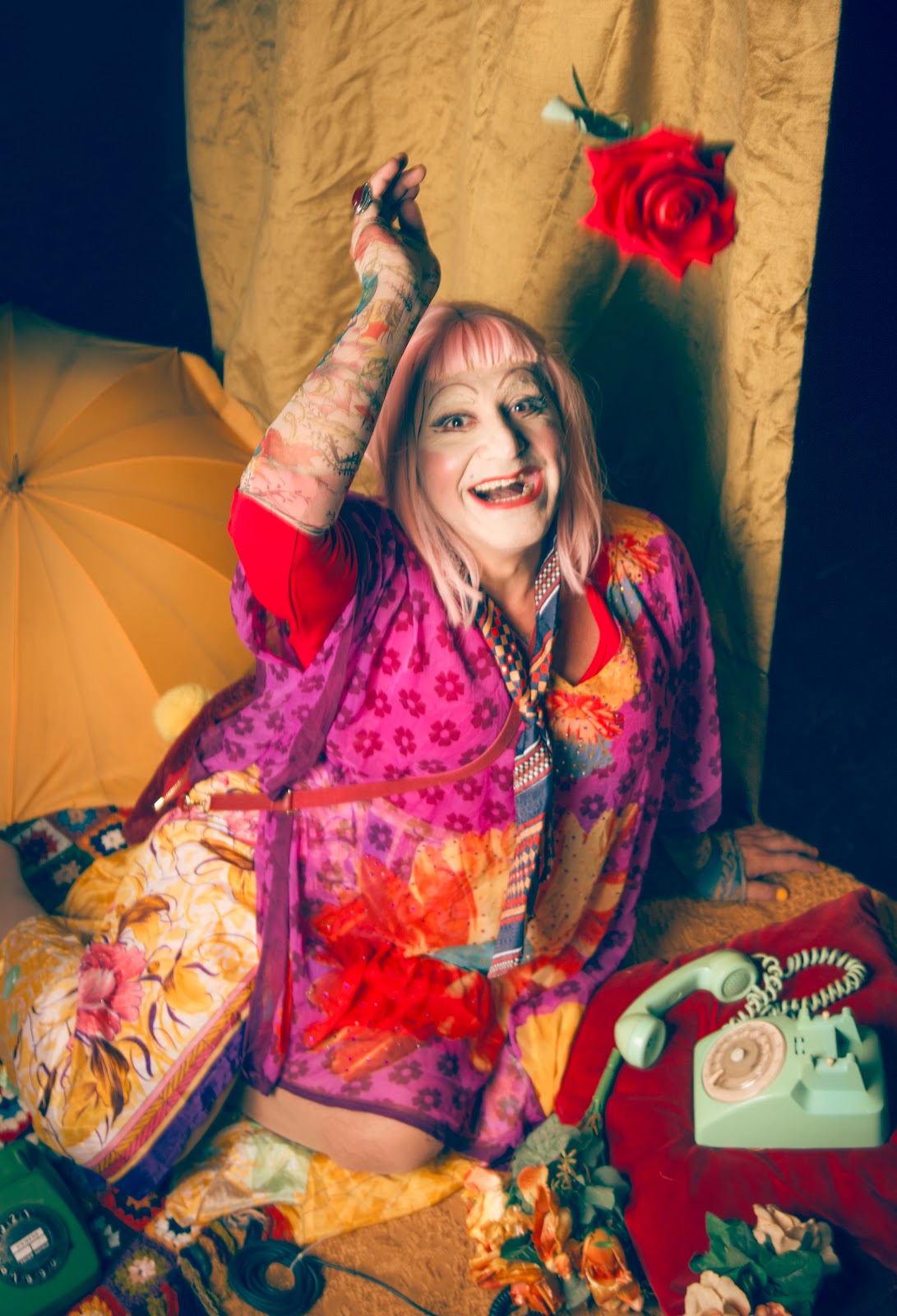 «ΟΤΑΝ ΚΡΕΜΑΣΟΥΝ ΤΙΣ ΟΜΟΡΦΕΣ» 2ος χρόνος