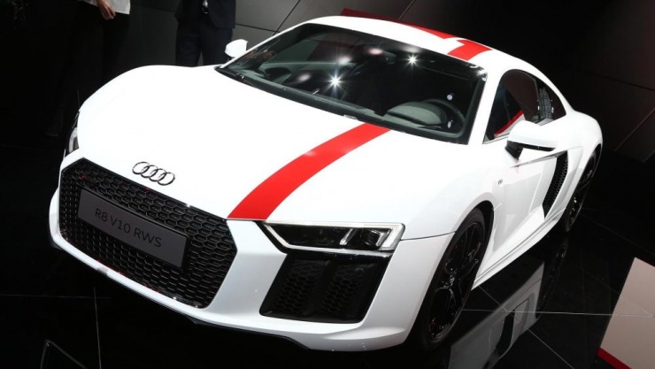 Πιο εντυπωσιακό και δυναμικό το Audi R8 V10 RWD…