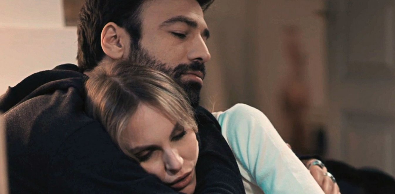 8 λέξεις - Επόμενα επεισόδια: Η Έρση παθαίνει αιμορραγία στη φυλακή! 