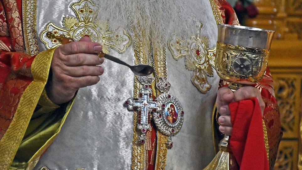 Απειλητικά τηλεφωνήματα από τον Θεό δέχονται τις τελευταίες ημέρες οι Έλληνες λοιμωξιολόγοι…