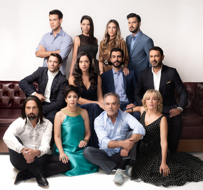 «ΕΛΑ ΣΤΗ ΘΕΣΗ ΜΟΥ»: Η Φαίη βγαίνει για βραδινή έξοδο με το Σήφη