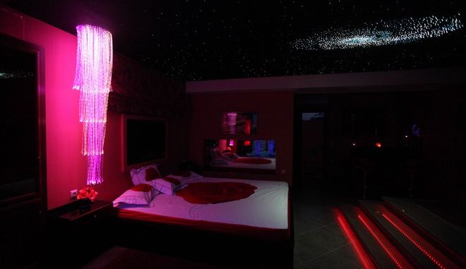 Οίκοι ανοχής: Ο δεκάλογος των νέων κανόνων λειτουργίας