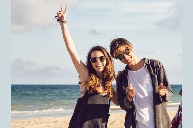 Με 5 ερωτήσεις μπορούμε να μαντέψουμε ποιον θα ερωτευτείς φέτος το καλοκαίρι…