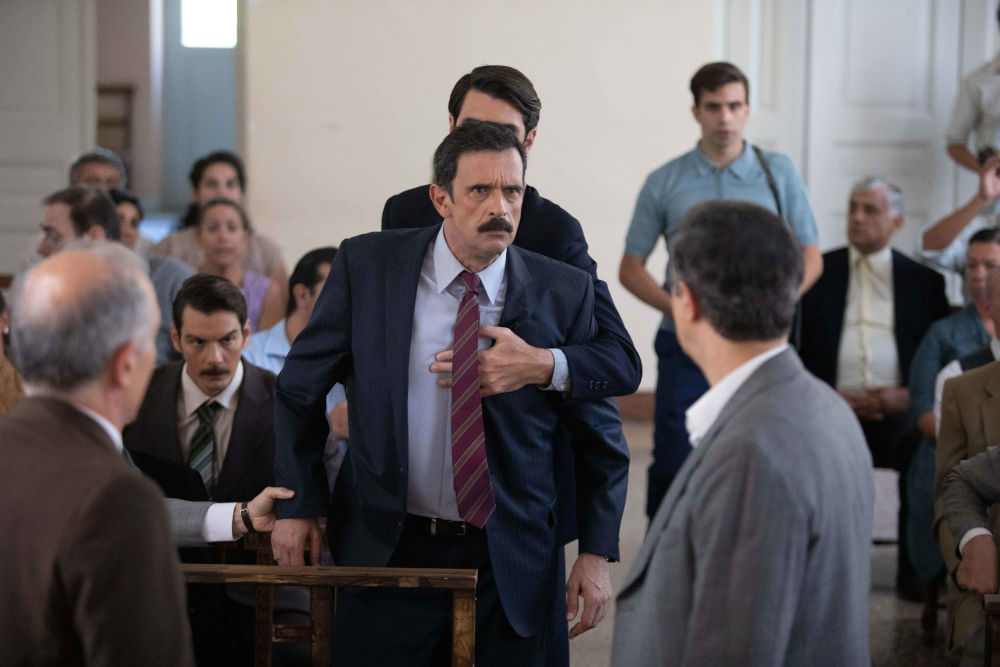 «Άγριες Μέλισσες»: Ο Κυπραίος στέλνει τον Δούκα στο εδώλιο του κατηγορουμένου