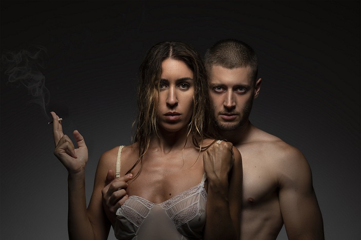 «BALANCE» της Νάνσυς Σπετσιώτη, σε σκηνοθεσία Θοδωρή Βουρνά στο θέατρο Επί Κολωνώ