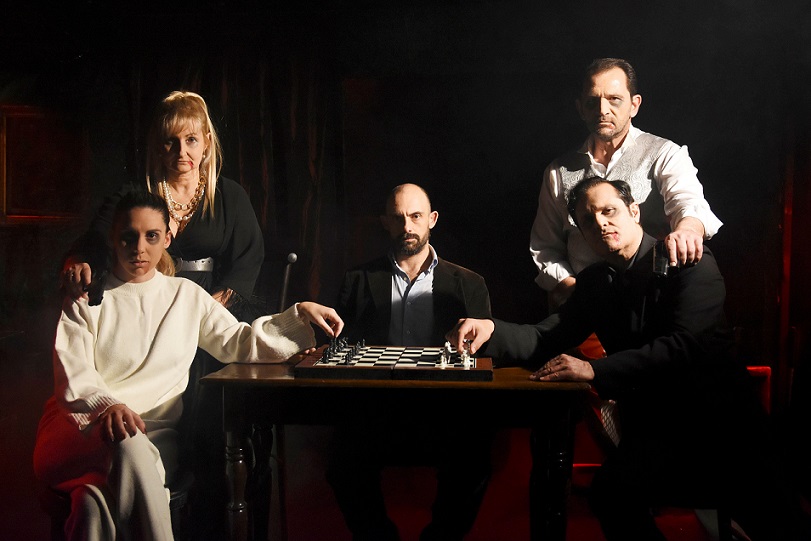 «ΤΟ ΜΗΛΟ... ΜΙΑ ΙΣΤΟΡΙΑ ΑΠΛΗ» του Γιάννη Τσιώμου, στο studio Κυψέλης