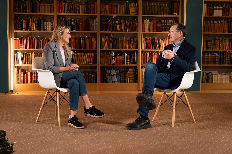 Ο Παύλος Τσίμας απόψε ο καλεσμένος του «EQ» και την Έλενα Παπαβασιλείου 