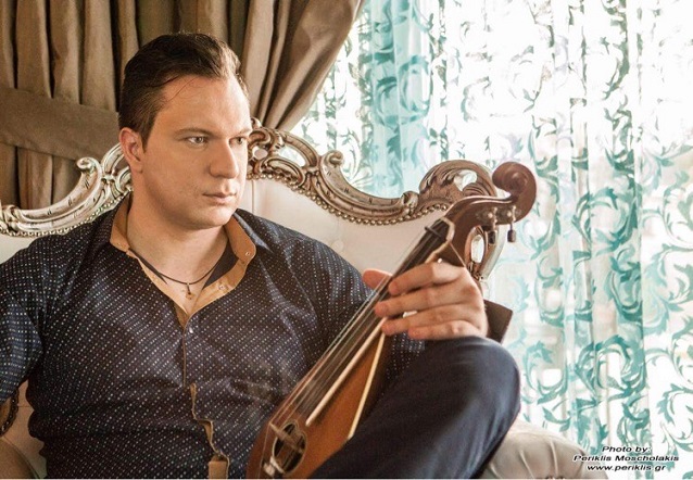 Ο DARK LYRA επιστρέφει με αριστοτεχνικό τρόπο, για να εκπλήξει κάθε ακροατήριο