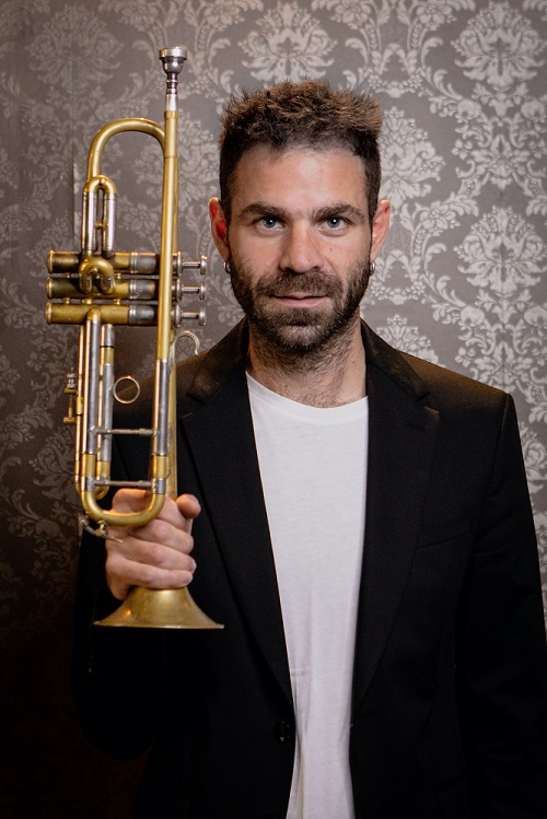 a72d9b9b 6731 ddd8 ae3e f3133b983e8b