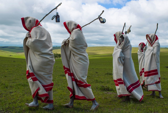 5 έθιμα γέννησης-γάμου-θανάτου που μάλλον δε θα ήθελες να τιμήσεις