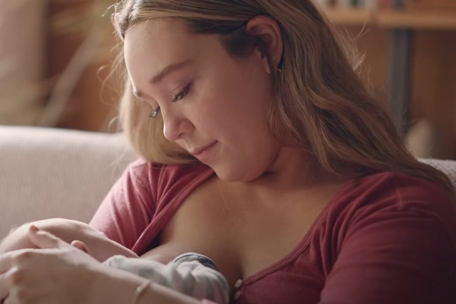 H διαφήμιση για τον θηλασμό που πρέπει να δουν γυναίκες και άντρες… (video)