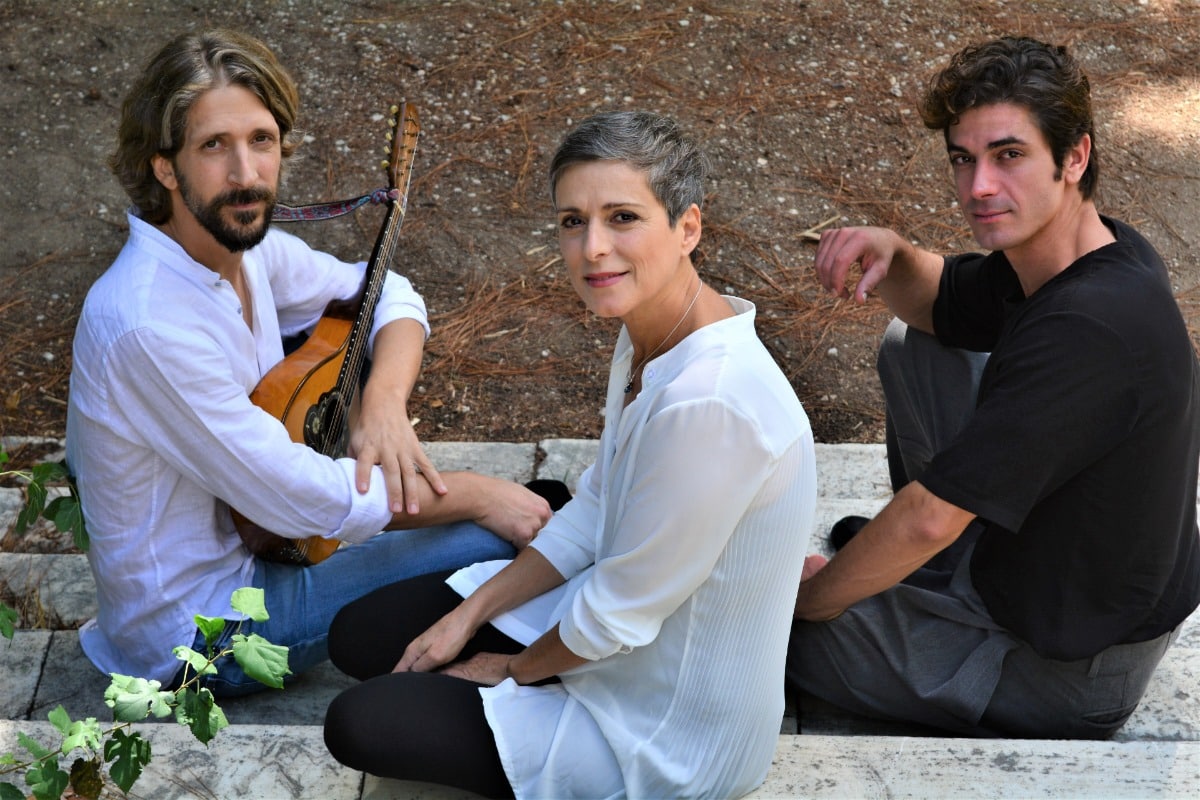 Αναστασία Μουτσάτσου, Alex Sid, Δημήτρης Γκοτσόπουλος: Οι Μέλισσες επιστρέφουν στο Γυάλινο